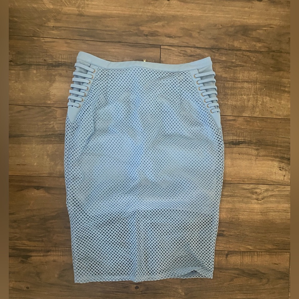 Sporty Baby-blue Pencil Skirt w/ Net Detail - Sz L